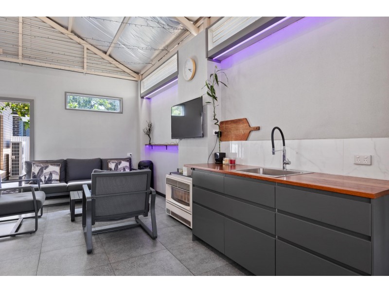 1 Minns Street West, Seaton SA 5023