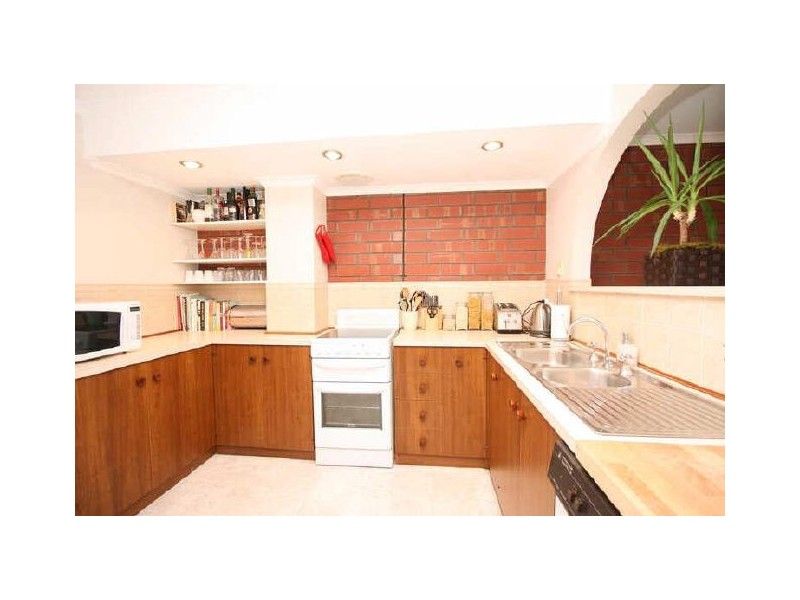 2/5 Wallala Avenue, Park Holme SA 5043