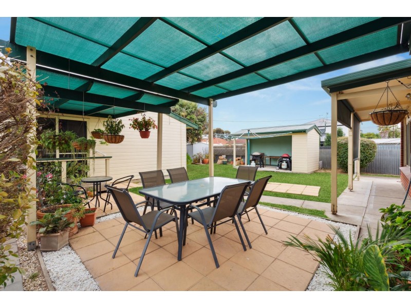 10 Kingborn Avenue, Seaton SA 5023