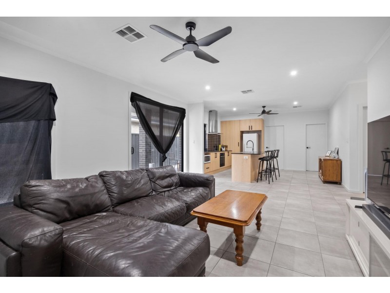 22 Mary Street, Pennington SA 5013