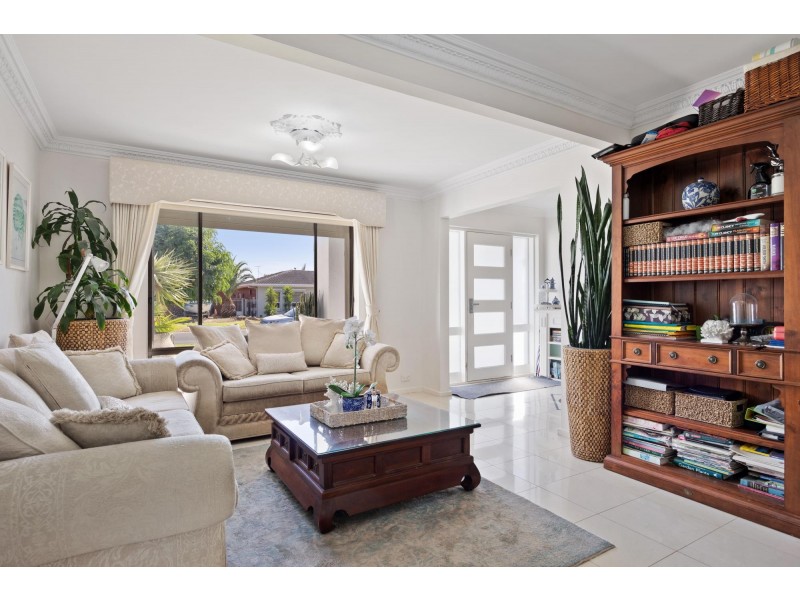 5 Keppel Grove, West Lakes SA 5021