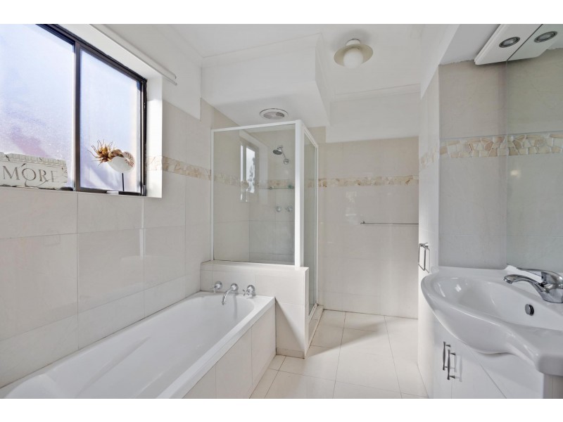 5 Keppel Grove, West Lakes SA 5021