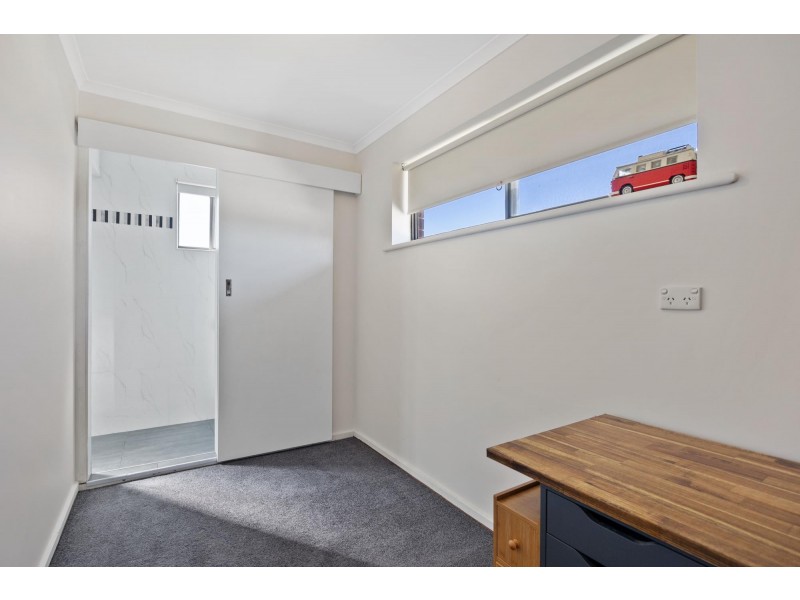 5 Keppel Grove, West Lakes SA 5021