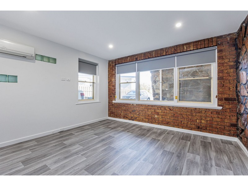 2/52 Seaview Road, West Beach SA 5024