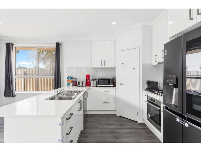 27 Tomkinson Road, Semaphore Park SA 5019