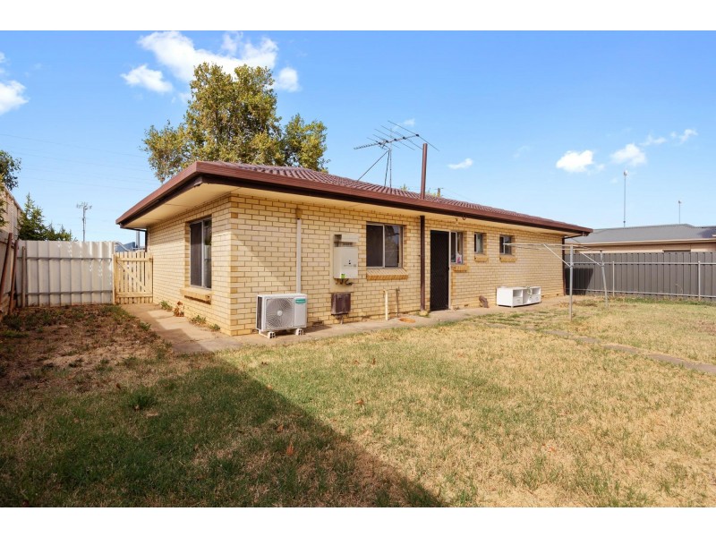 1-2/835 Grand Junction Road, Valley View SA 5093