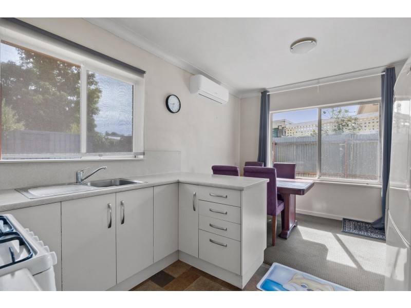 1-2/835 Grand Junction Road, Valley View SA 5093