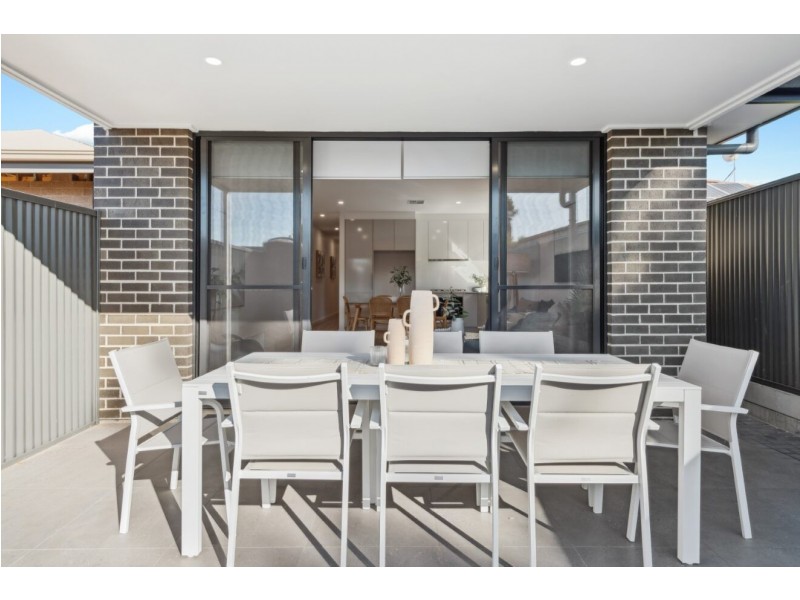 61 Osborne Road, North Haven SA 5018