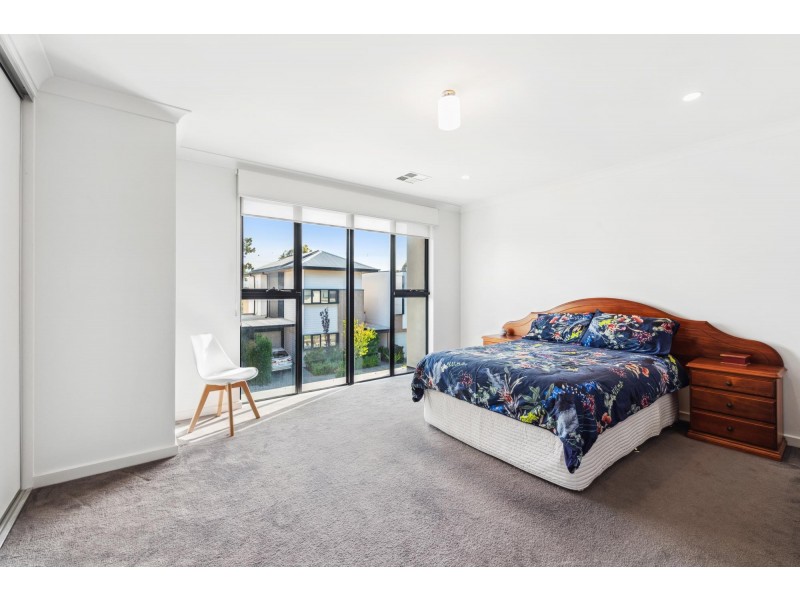 10 Banksia Street, West Lakes SA 5021