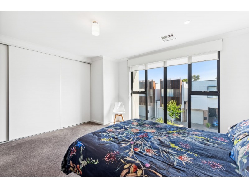 10 Banksia Street, West Lakes SA 5021