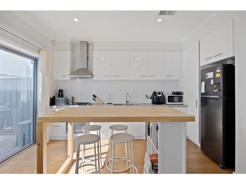 2/14 Kenneth Street, Findon SA 5023
