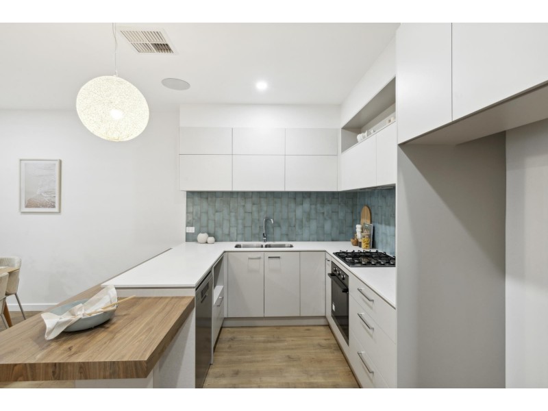 18 Albany Lane, Port Adelaide SA 5015