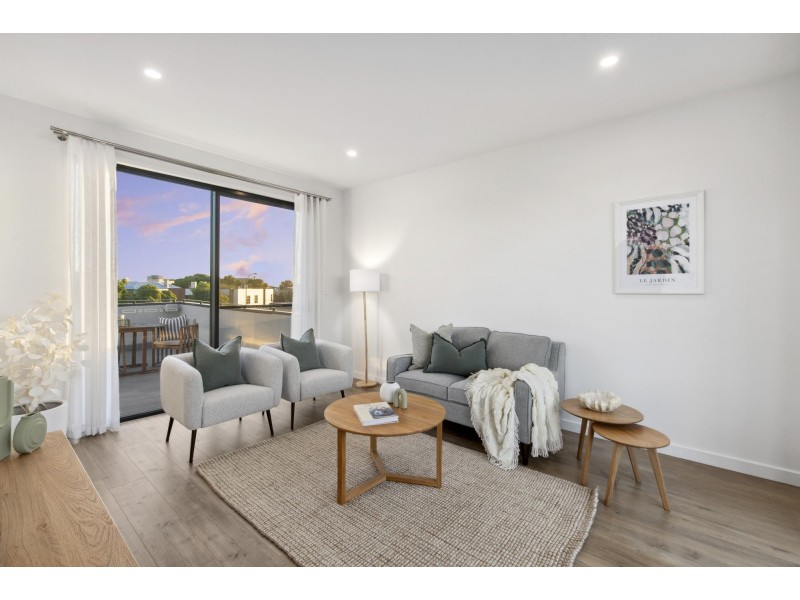 18 Albany Lane, Port Adelaide SA 5015