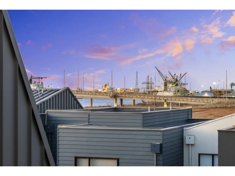 18 Albany Lane, Port Adelaide SA 5015