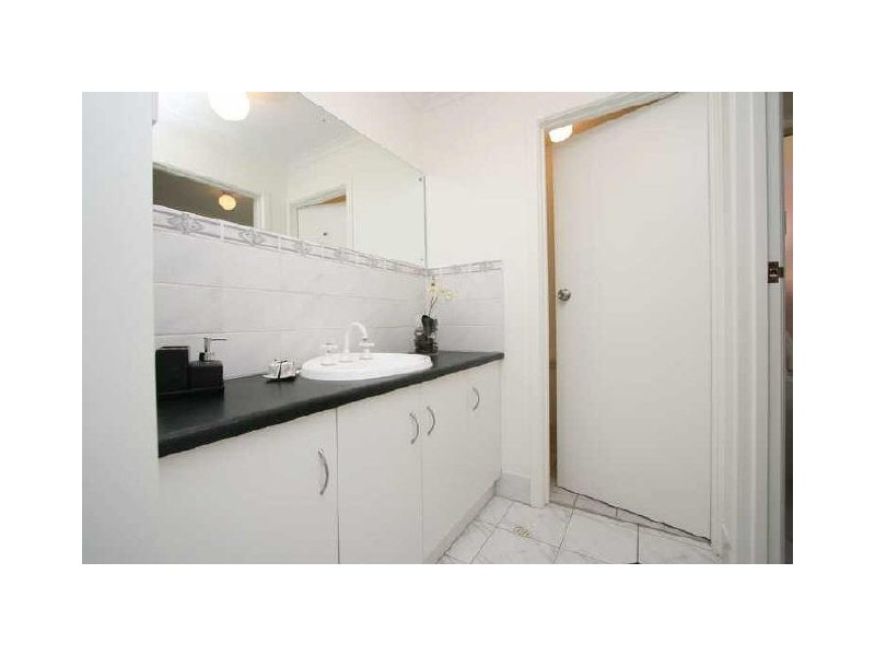 2 McBurnie Close, Brompton SA 5007