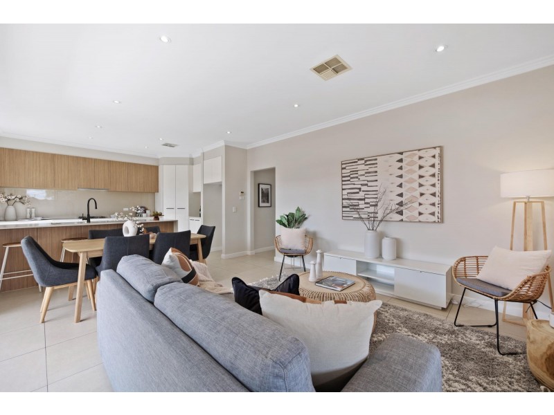 16 Lucknow Close, Kidman Park SA 5025