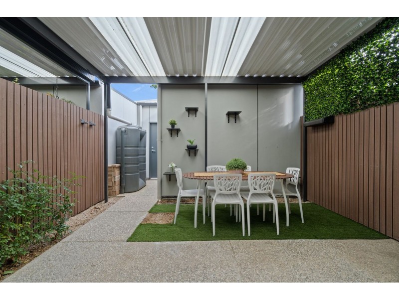 6 Banksia Street, West Lakes SA 5021