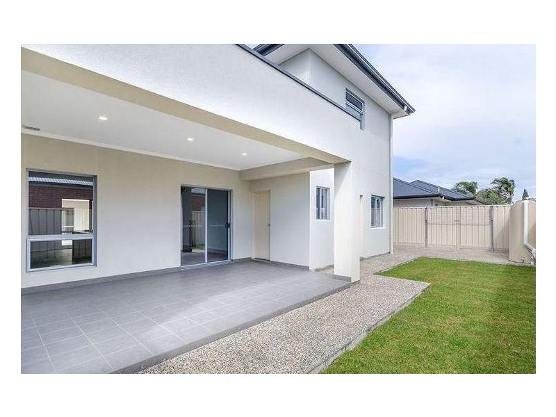 17b Seaton Terrace, Seaton SA 5023