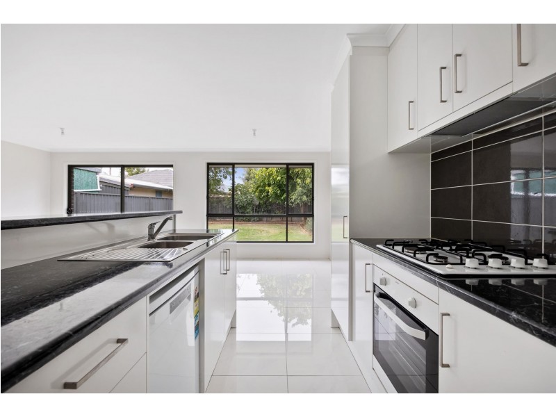 72a Marmora Terrace, Osborne SA 5017