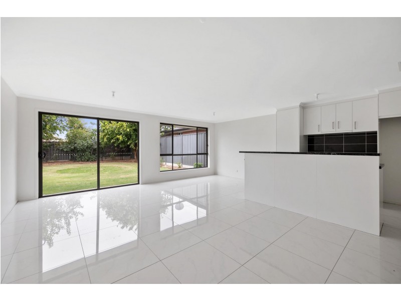 72a Marmora Terrace, Osborne SA 5017