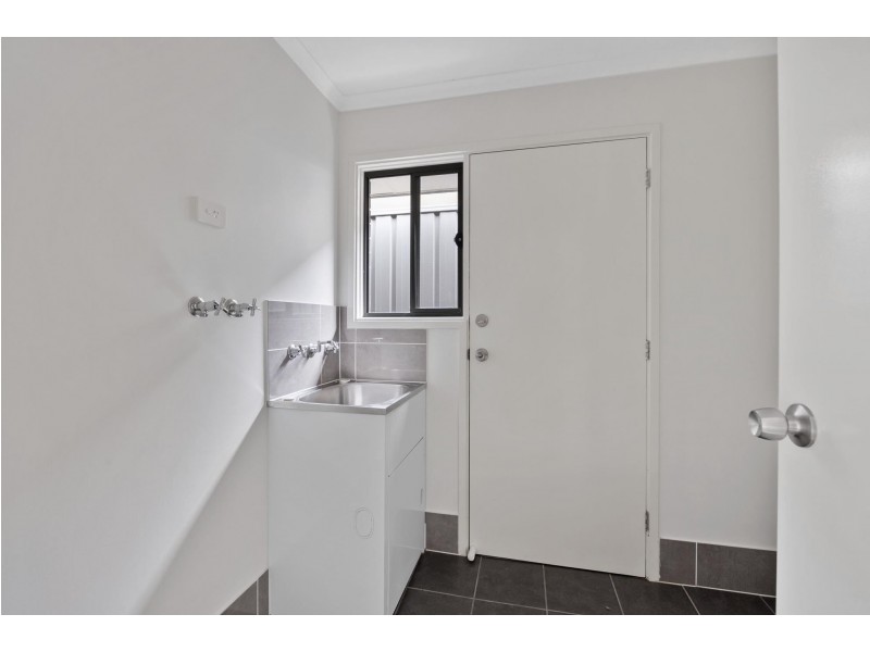 72a Marmora Terrace, Osborne SA 5017