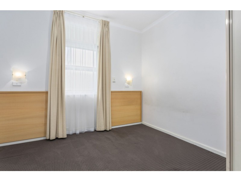 20/18 Moseley Street, Glenelg SA 5045