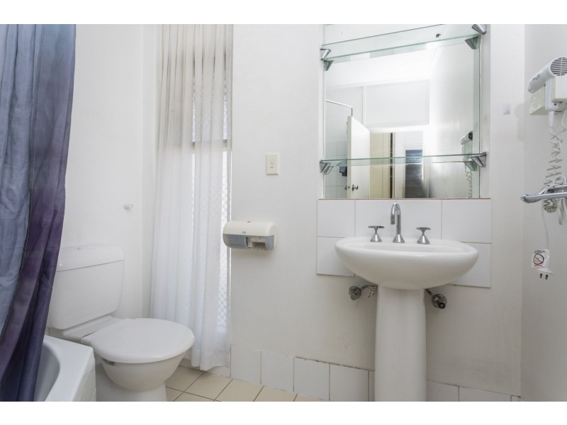 20/18 Moseley Street, Glenelg SA 5045