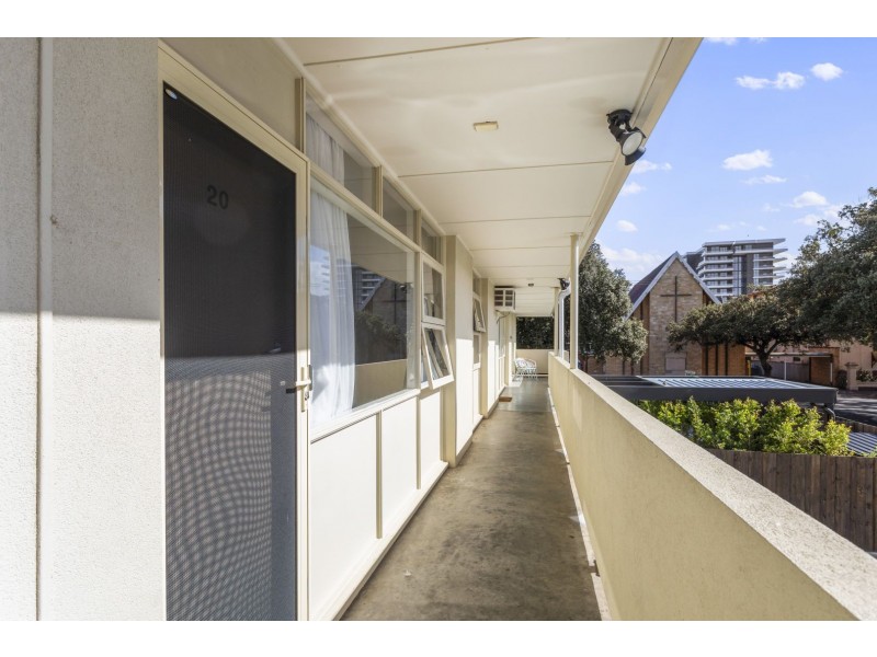 20/18 Moseley Street, Glenelg SA 5045