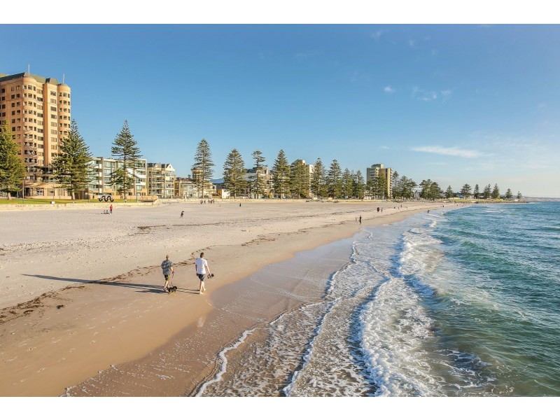 20/18 Moseley Street, Glenelg SA 5045