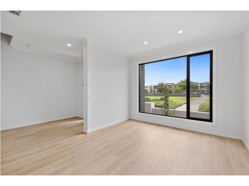 7 Saltbush Lane, West Lakes SA 5021