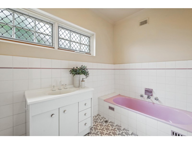 19 Troon Street, Novar Gardens SA 5040