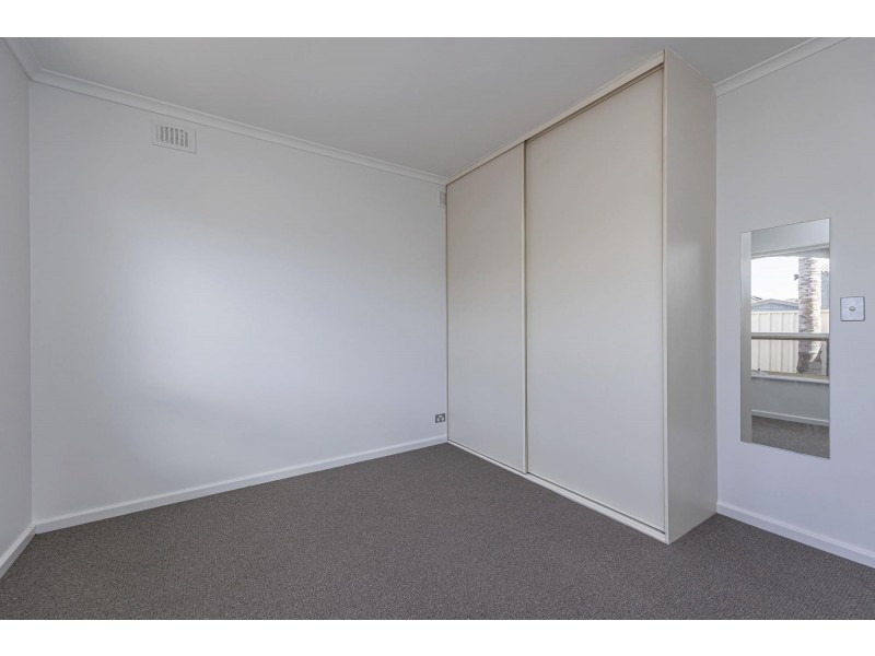 4/2 Pearce Street, Ottoway SA 5013