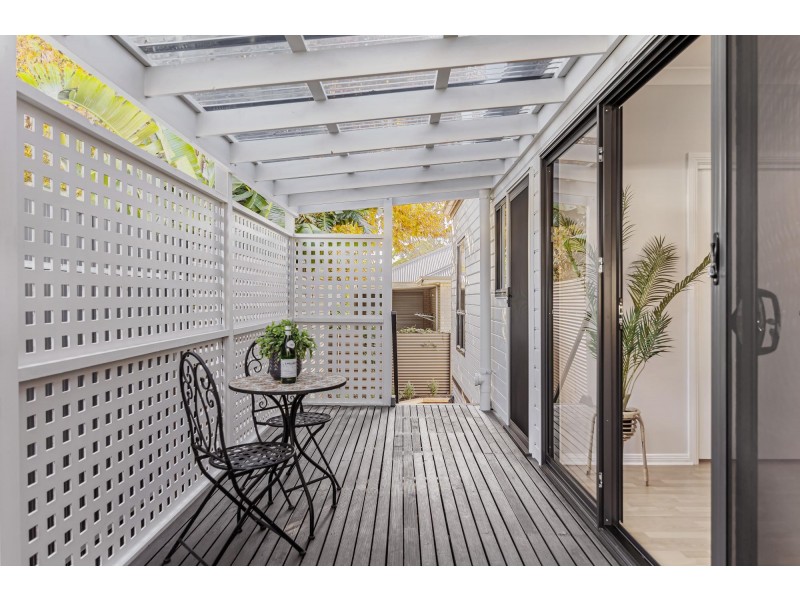 3/3 Sawford Street, Largs Bay SA 5016