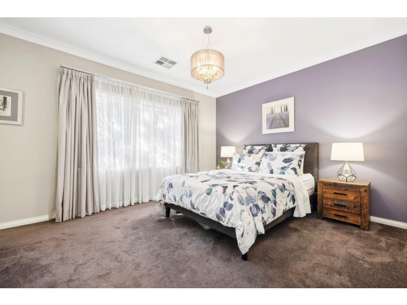 17 Amos Way, Royal Park SA 5014