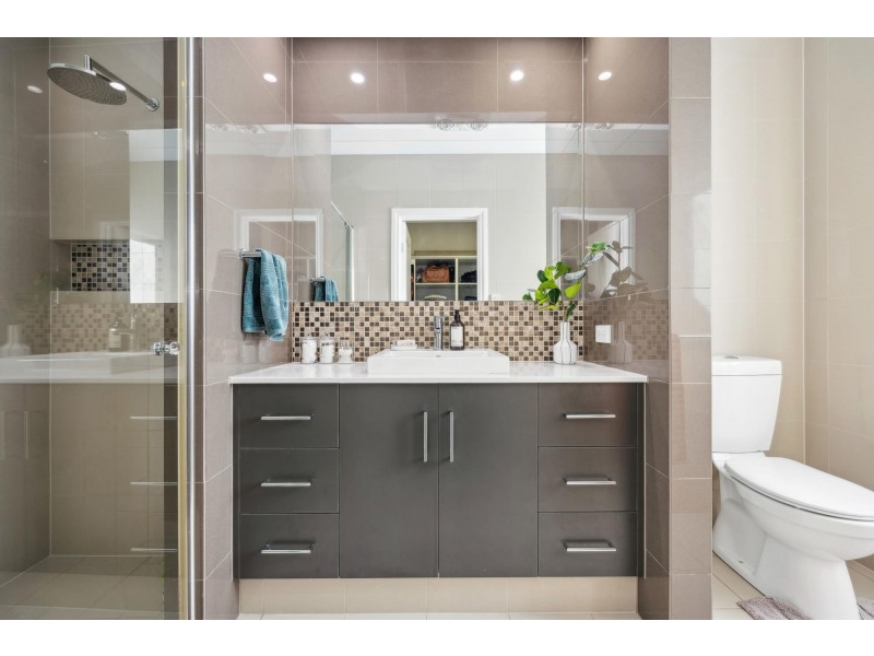 17 Amos Way, Royal Park SA 5014