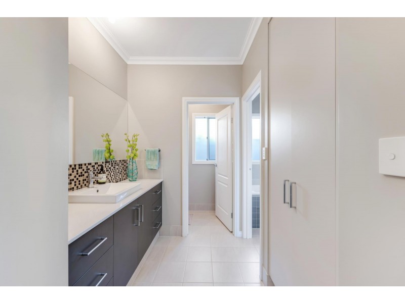 17 Amos Way, Royal Park SA 5014