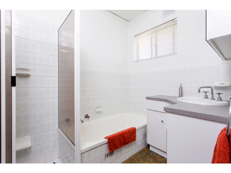 2/381 Tapleys Hill Road, Seaton SA 5023