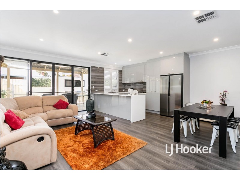 19 Fairweather Avenue, Woodville South SA 5011