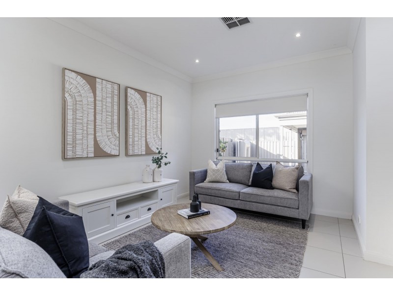 16 Assyrian Court, Kidman Park SA 5025