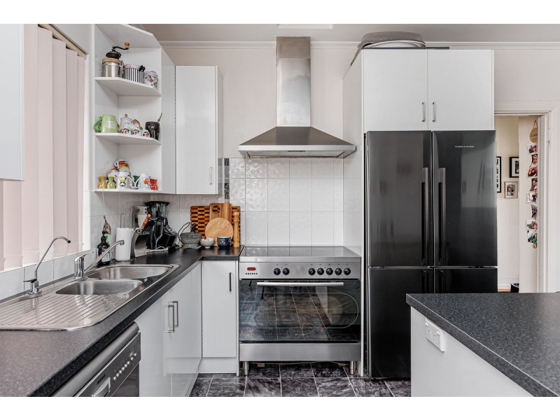 24 Esk Street, Woodville South SA 5011