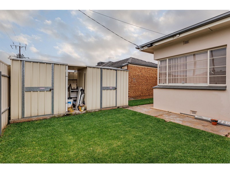 24 Esk Street, Woodville South SA 5011