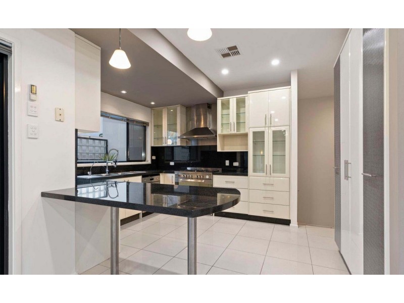 35 Burley Griffin Boulevard, Brompton SA 5007