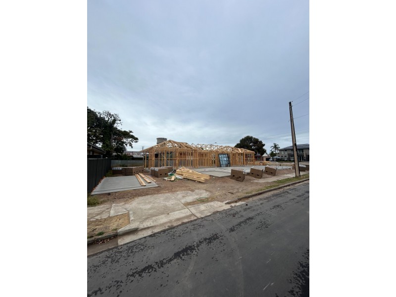 828 & 828a Military Road, North Haven SA 5018