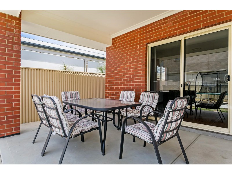 22 Hammond Road, Findon SA 5023