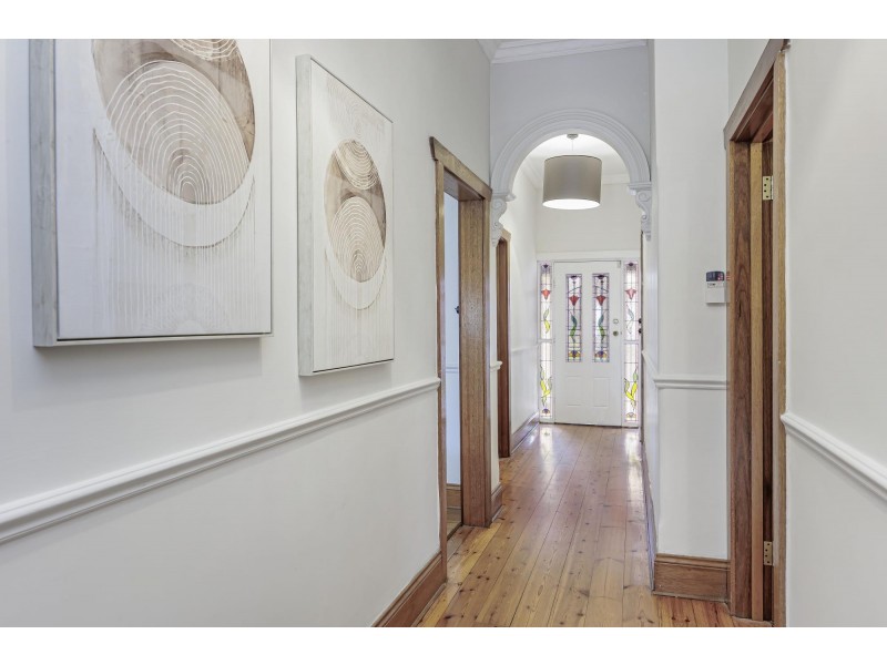 37 Shirley Avenue, Woodville West SA 5011