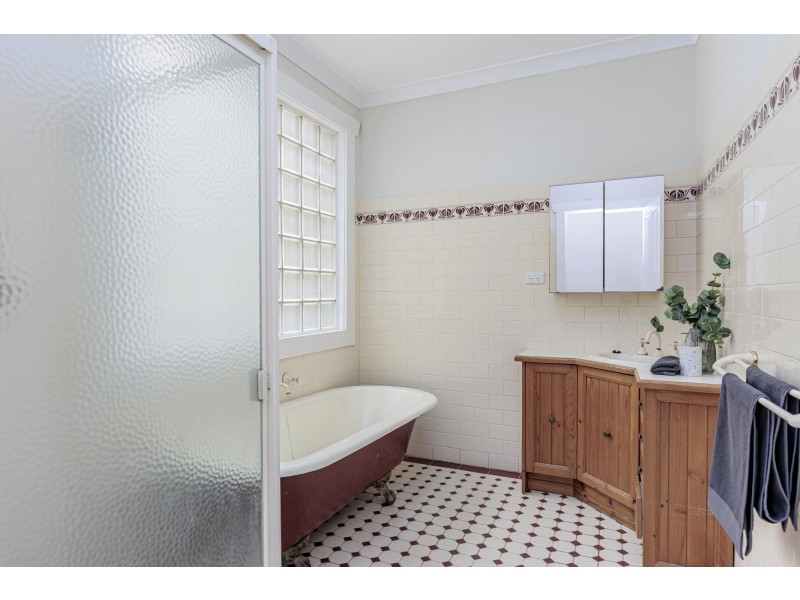 37 Shirley Avenue, Woodville West SA 5011