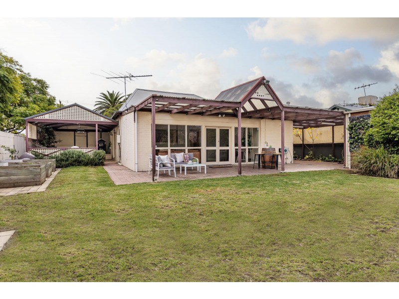 37 Shirley Avenue, Woodville West SA 5011