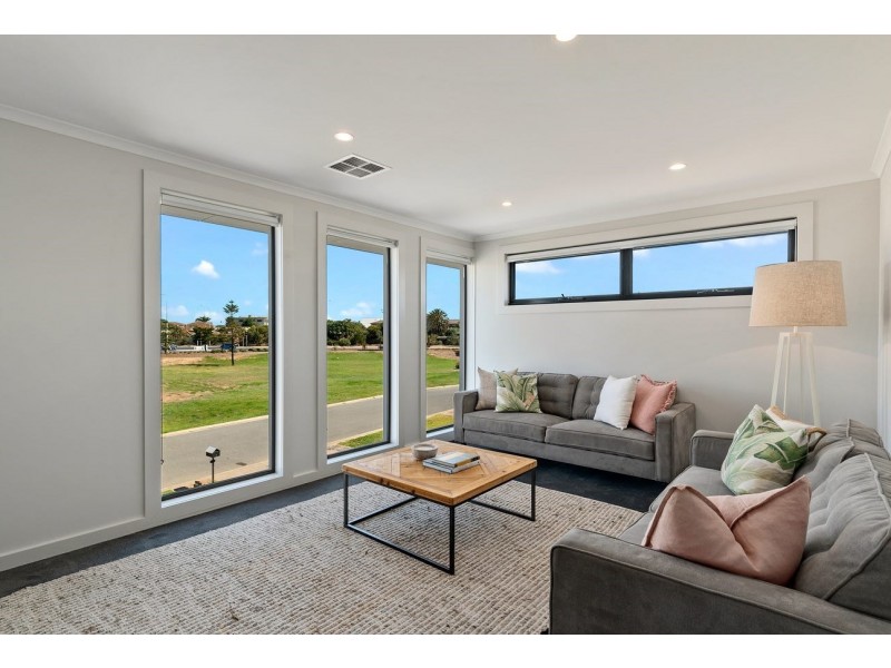 3 Bulahdelah Court, West Lakes Shore SA 5020