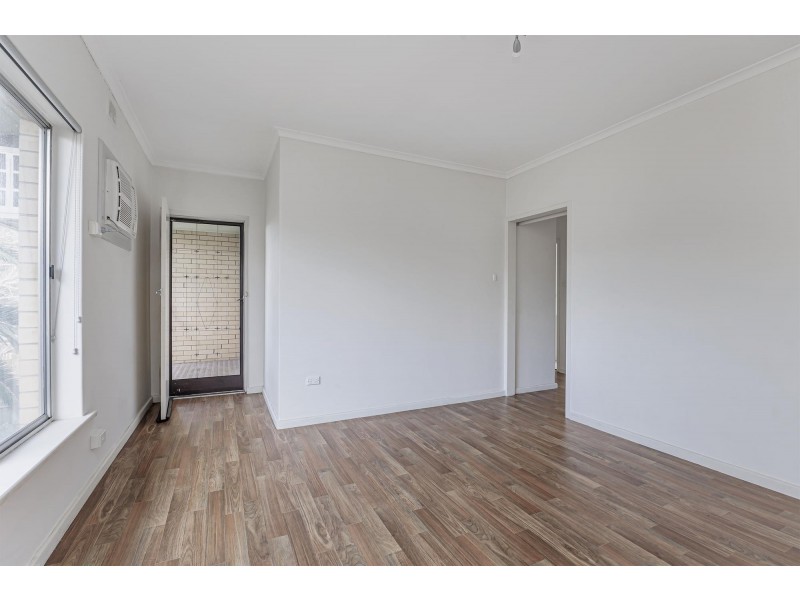 2/14 Montrose Avenue, Seaton SA 5023