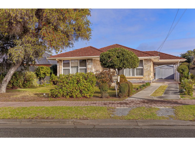 18 Dundee Avenue, Seaton SA 5023